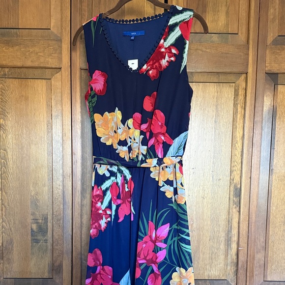 Apt. 9 Dresses & Skirts - NWT Apt. 9 Navy Floral Maxi High-Low Dress